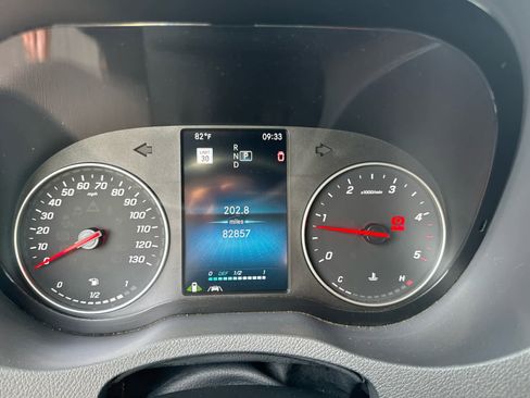 Used 2021 Mercedes-Benz Sprinter 2500 image 22