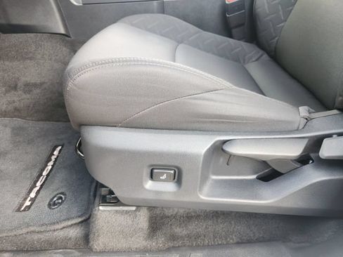 Used 2025 Toyota Tacoma SR5 AWD/4WD image 22
