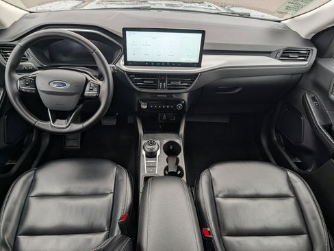 Used 2024 Ford Escape Platinum image 10