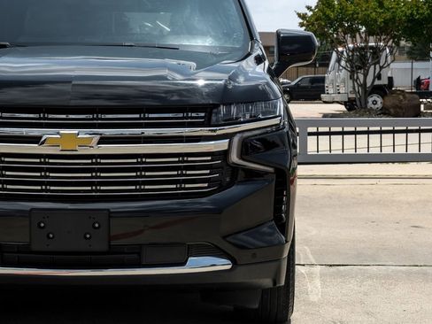 Used 2023 Chevrolet Suburban LT RWD image 51