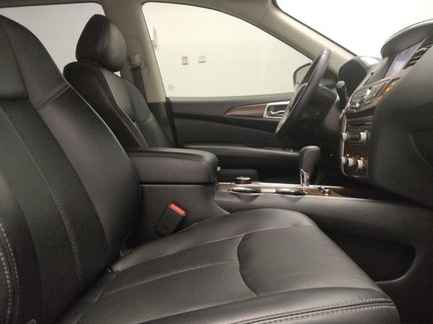 Used 2019 Nissan Pathfinder Platinum w/ Cargo Package AWD/4WD image 21