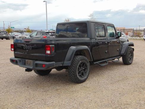 Used 2021 Jeep Gladiator Sport image 4