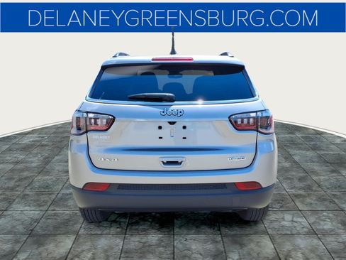 Used 2023 Jeep Compass Latitude AWD/4WD image 4
