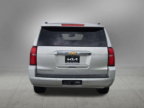 Used 2016 Chevrolet Suburban LT RWD image 5