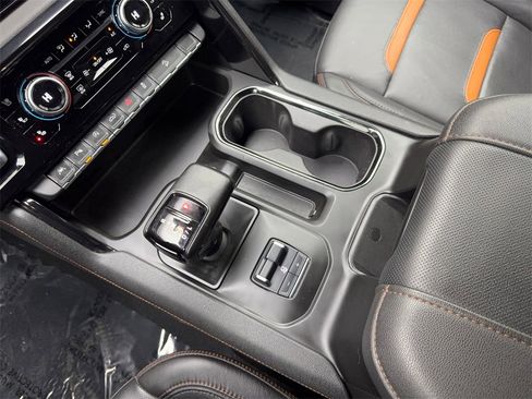 Used 2025 GMC Sierra 1500 AT4 image 71