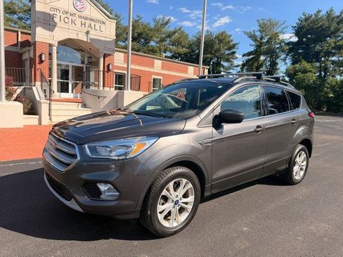 Used 2018 Ford Escape SE AWD/4WD image 1