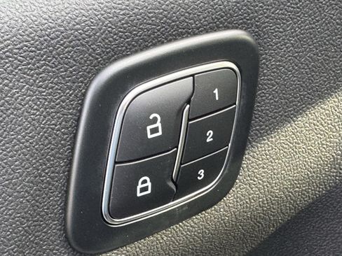 New 2026 Ford Escape SE w/ PHEV Premium Package FWD image 7