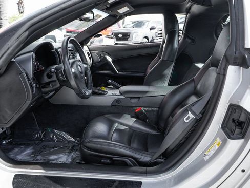 Used 2006 Chevrolet Corvette Coupe w/ Preferred Equipment Group image 21