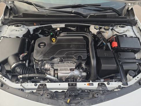 Used 2025 Chevrolet Malibu LT FWD image 32