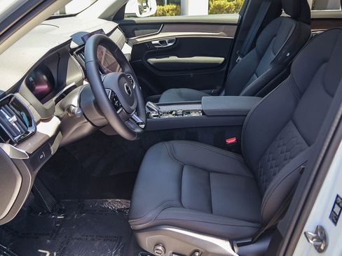 Certified 2026 Volvo XC90 B5 Core AWD/4WD image 20