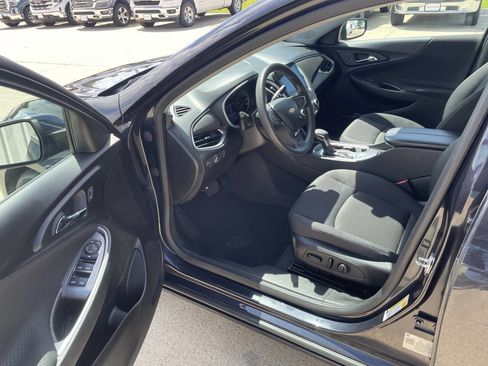 Used 2023 Chevrolet Malibu LT image 5