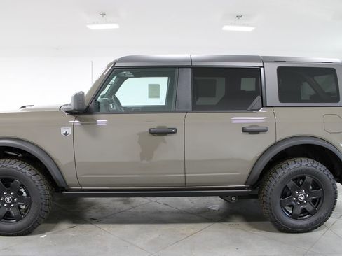 New 2025 Ford Bronco Big Bend w/ Black Diamond Package image 5