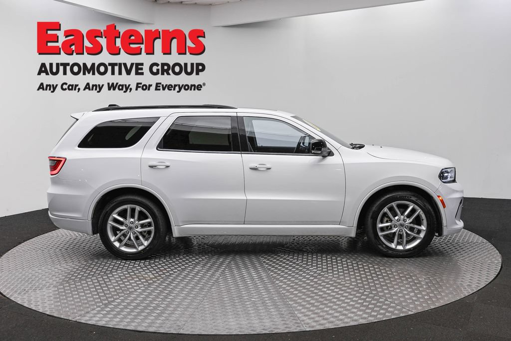 Used 2024 Dodge Durango GT RWD image 5