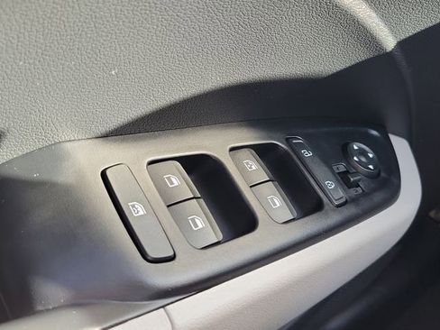 New 2026 Hyundai Venue SEL image 16