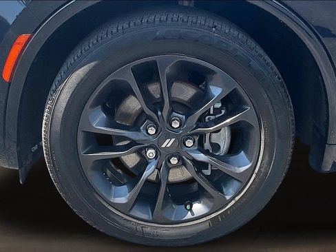 Used 2024 Dodge Durango SXT w/ SXT Blacktop Group RWD image 34