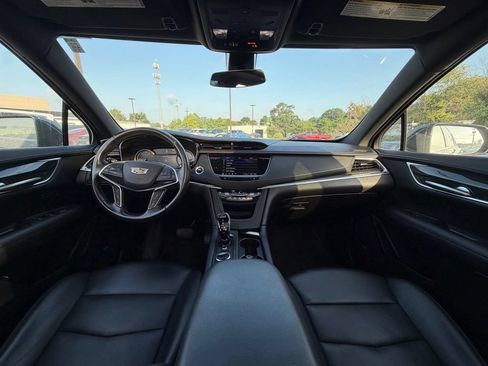 Used 2022 Cadillac XT5 Premium Luxury FWD image 29
