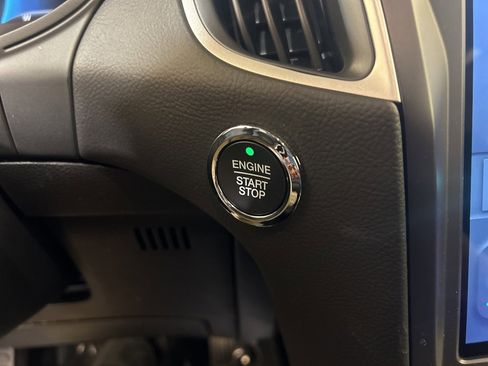 New 2024 Ford Edge SE image 27