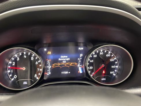 Used 2019 Jeep Compass Latitude AWD/4WD image 5