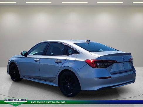 Used 2022 Honda Civic Sport image 6