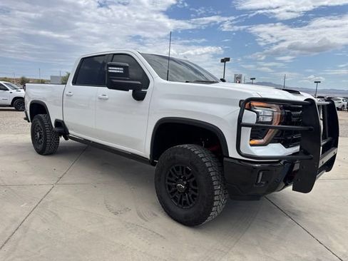 Used 2025 Chevrolet Silverado 2500 LTZ w/ Trail Boss Package AWD/4WD image 5