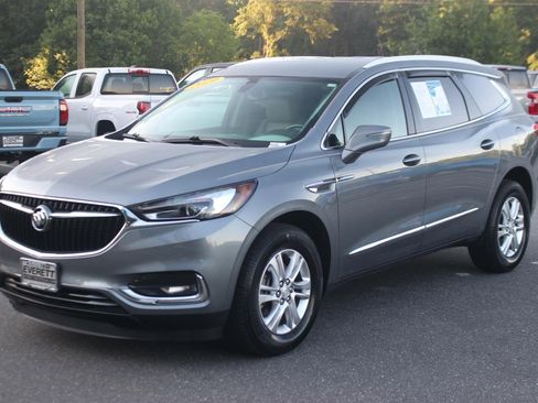 Used 2019 Buick Enclave Essence AWD/4WD image 3