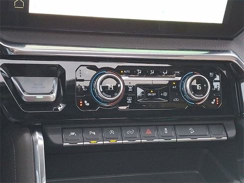 Certified 2025 GMC Sierra 1500 Denali w/ Denali Reserve Package image 18