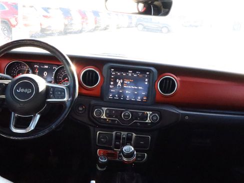Used 2020 Jeep Gladiator Rubicon image 10