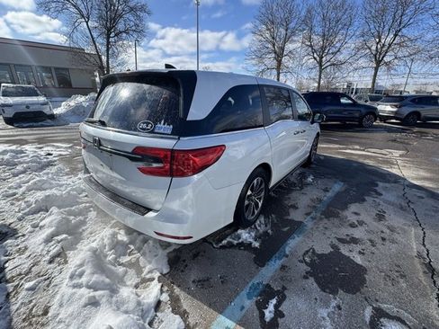 Used 2023 Honda Odyssey EX-L image 4