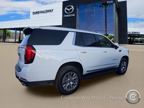 Used 2025 GMC Yukon Denali AWD/4WD image 4