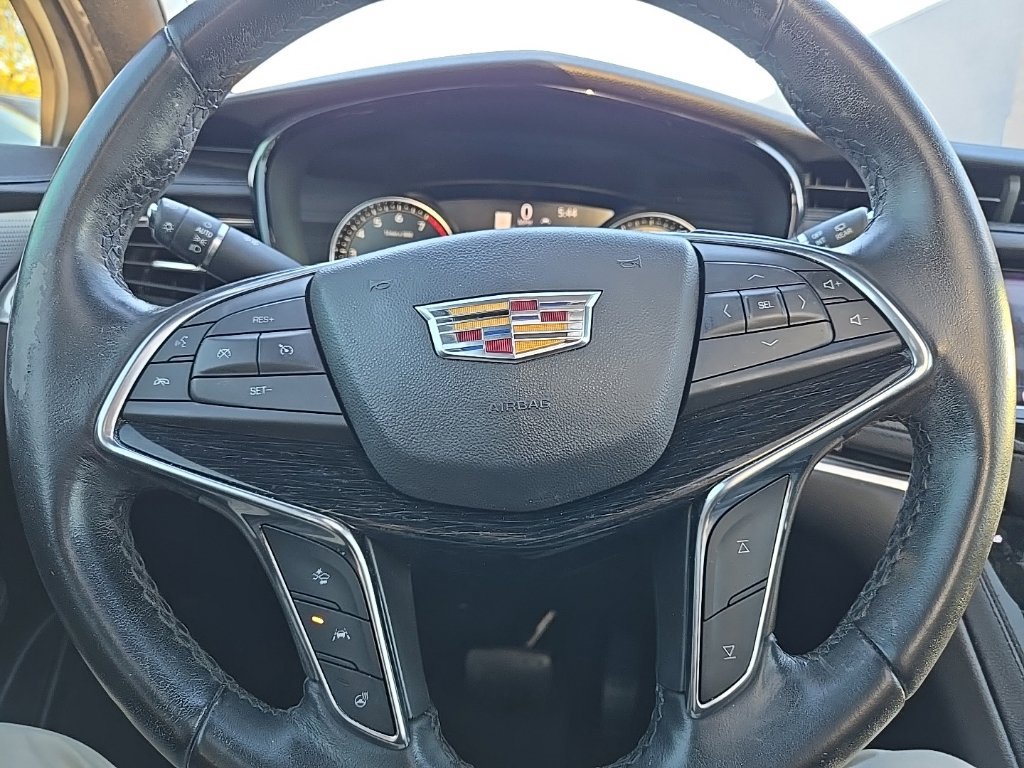 Used 2020 Cadillac XT5 Premium Luxury AWD/4WD image 19