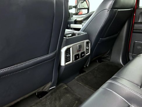 Used 2022 Ford F250 Lariat w/ Lariat Ultimate Package AWD/4WD image 21