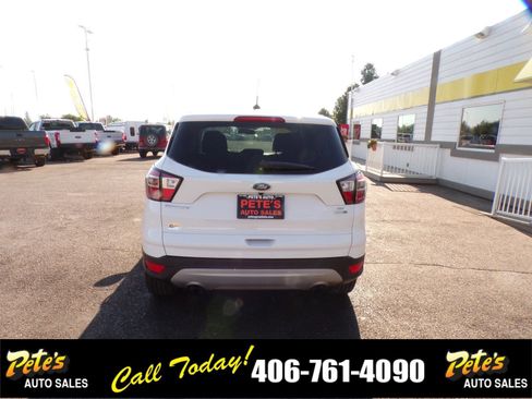 Used 2017 Ford Escape SE image 3
