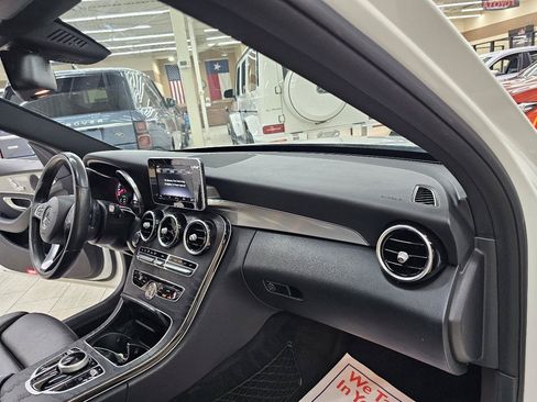 Used 2018 Mercedes-Benz C 300 Sedan w/ Premium Package image 22