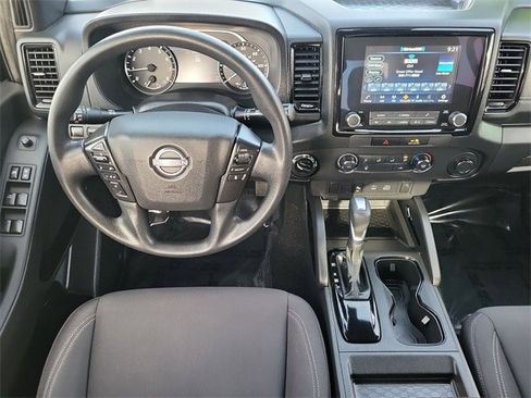 Certified 2023 Nissan Frontier SV w/ Midnight Edition Package image 27