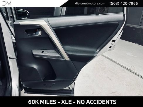 Used 2014 Toyota RAV4 XLE FWD image 25