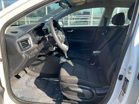 Used 2019 Kia Rio S FWD image 11