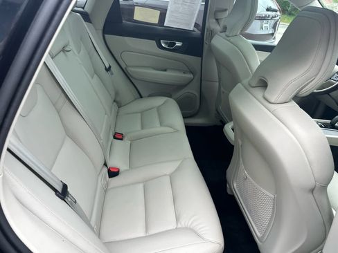 Used 2024 Volvo XC60 B5 Plus w/ Protection Package Premier AWD/4WD image 41