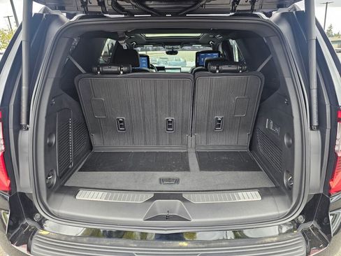 Used 2025 GMC Yukon Denali w/ Denali Reserve Package AWD/4WD image 26