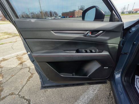 Used 2021 MAZDA CX-5 Carbon Edition image 17