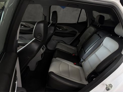 Used 2021 GMC Terrain SLT image 31