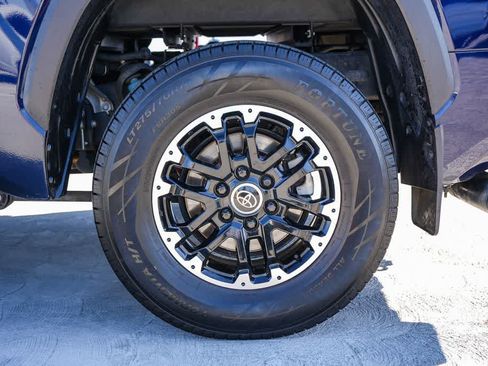 Used 2022 Toyota Tundra SR5 w/ TRD Off-Road Package AWD/4WD image 10