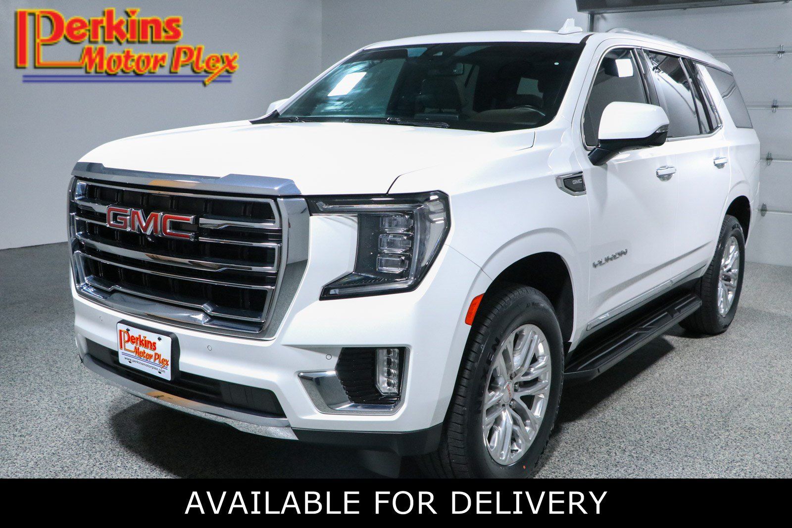 Used 2023 GMC Yukon SLT w/ SLT Premium Package AWD/4WD image 1