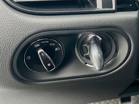 New 2026 Porsche Macan S image 11