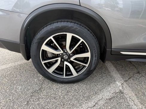 Used 2019 Nissan Rogue SL w/ Premium Package AWD/4WD image 23