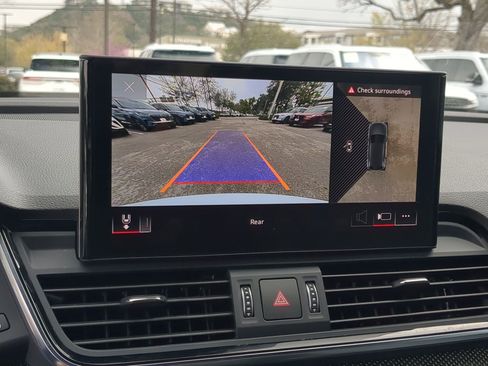 Used 2023 Audi SQ5 Premium Plus w/ Premium Plus Package image 16