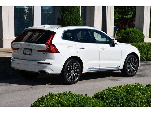 Used 2021 Volvo XC60 T6 Inscription AWD/4WD image 4