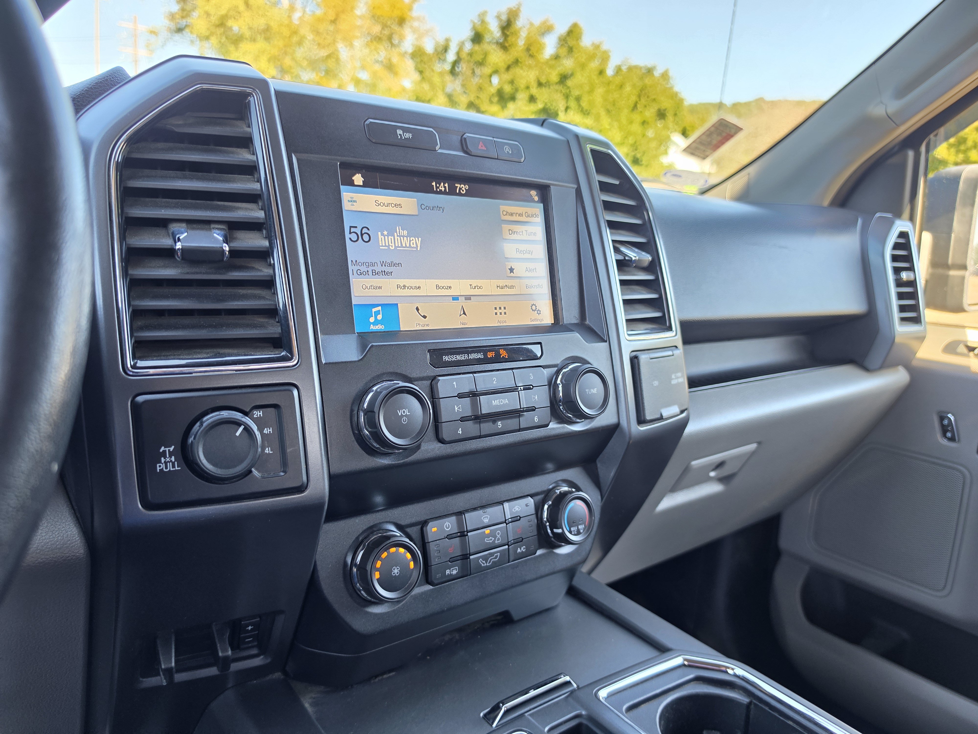 Used 2019 Ford F150 XLT w/ Equipment Group 302A Luxury AWD/4WD image 24