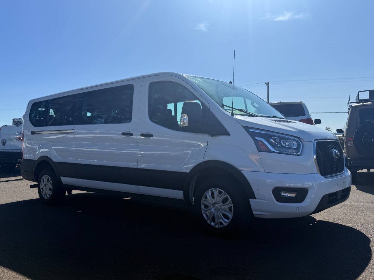 Used 2024 Ford Transit 350 XLT RWD image 6