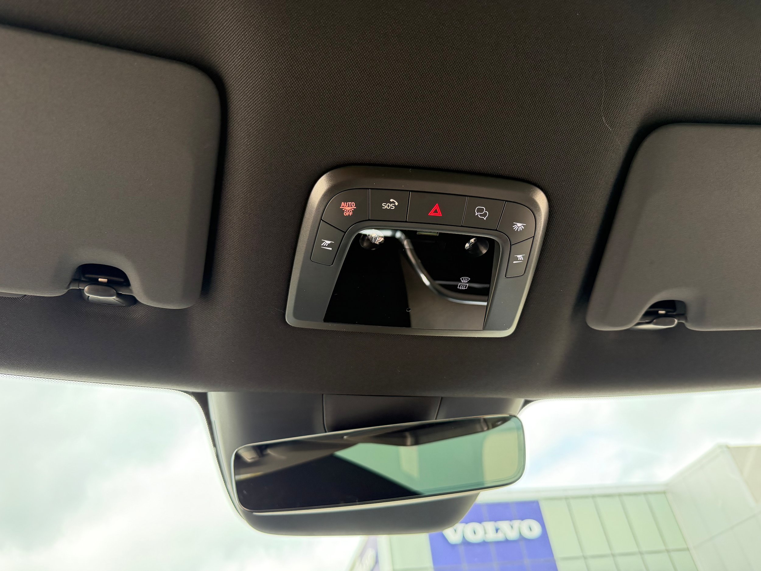 New 2026 Volvo EX90 Plus RWD image 16