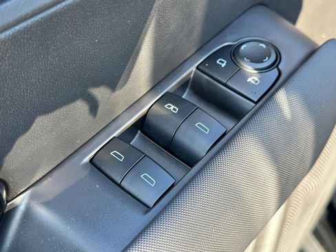 Used 2024 Chevrolet Colorado Z71 w/ Z71 Convenience Package 2 image 20